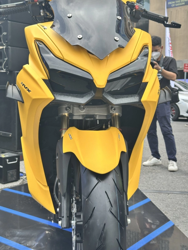 Yamaha nvx 155 all new độ phong cách sport touring quá đẹp khiến dân chơi không thể làm ngơ - 4
