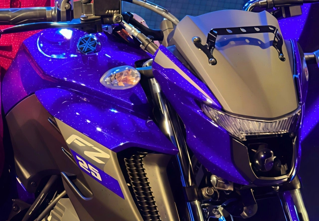 Yamaha ra mắt fz25 2025 hoàn toàn mới với giá bán rẻ hơn cả honda sh160i - 1