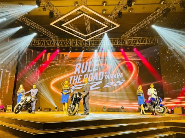 Yamaha ra mắt fz25 2025 hoàn toàn mới với giá bán rẻ hơn cả honda sh160i - 2