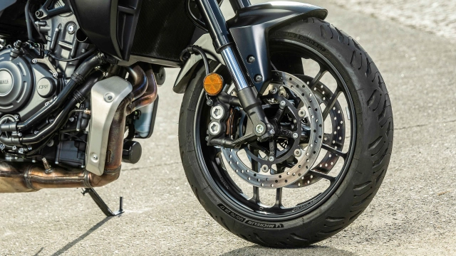 Yamaha tracer 7 - 6