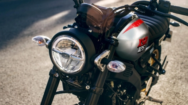 Yamaha xsr125 legacy 2025 ra mắt mâm nan hoa ống xả vuốt cao và nhiều nâng cấp ăn tiền - 7