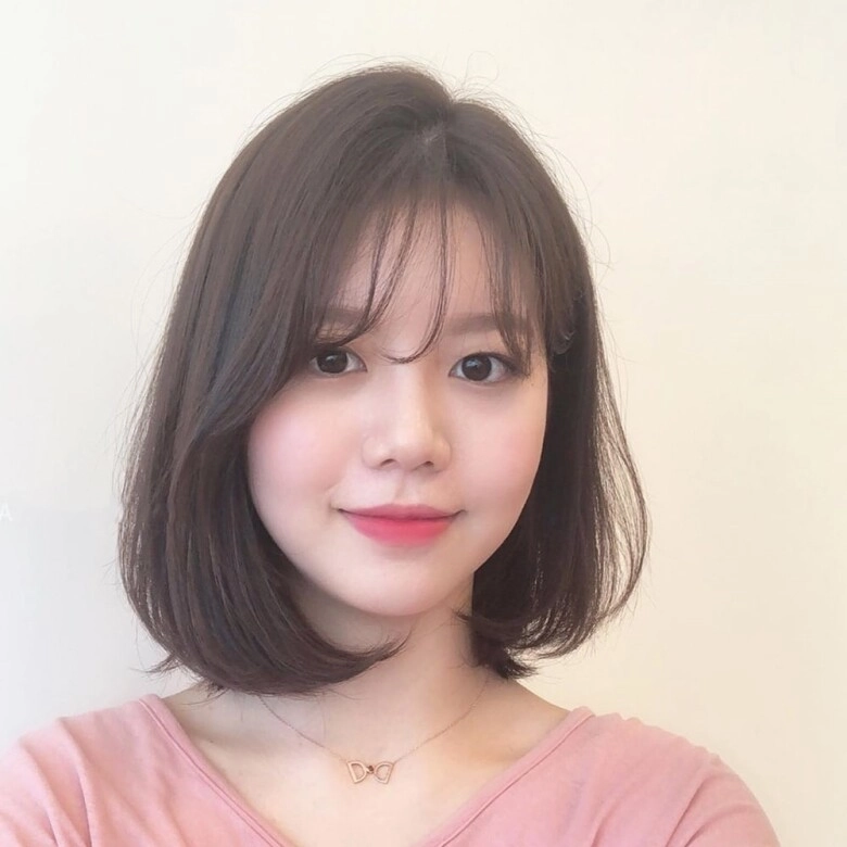 10 kiểu tóc ngang vai giúp chị em trẻ ra 10 tuổi được yêu thích nhất năm 2025 - 5