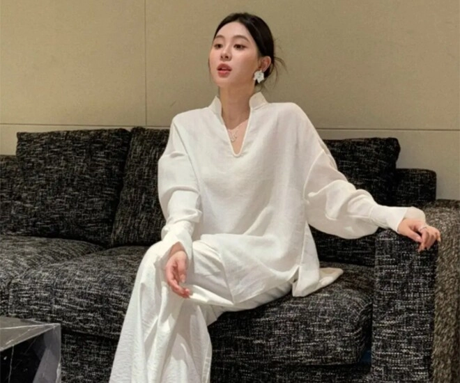 10 outfit đơn giản cho nàng 30 muốn học theo phong cách giàu ngầm từ loạt trang phục chị em nào cũng có - 1