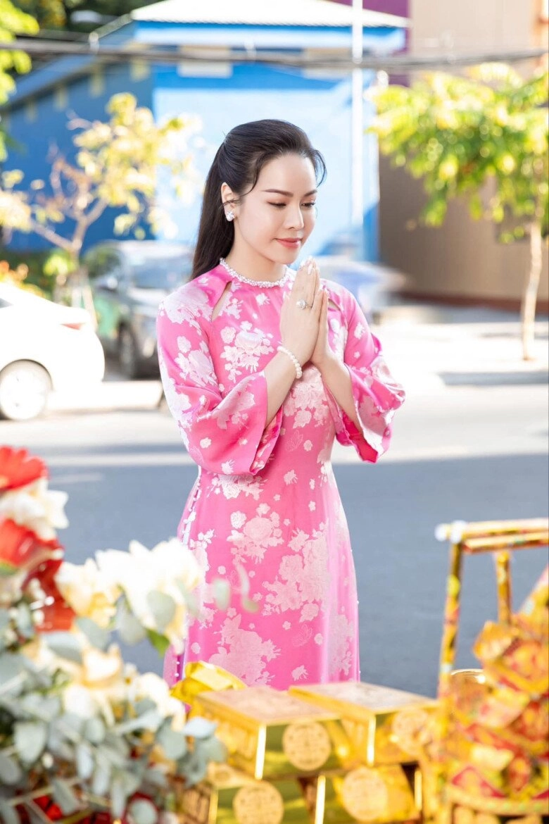 2 lần vượt cạn đều 82 kg nhật kim anh tuyên bố cắt buồng trứng quách ngọc tuyên đành cười trừ - 8