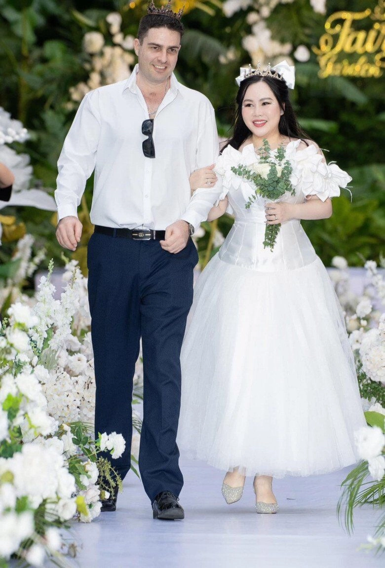 2 mỹ nhân việt bị đồn ăn bám chồng phương oanh nể người bịa chuyện cô tiêu 1 tỷtháng trương phương đáp trả thâm thúy - 4
