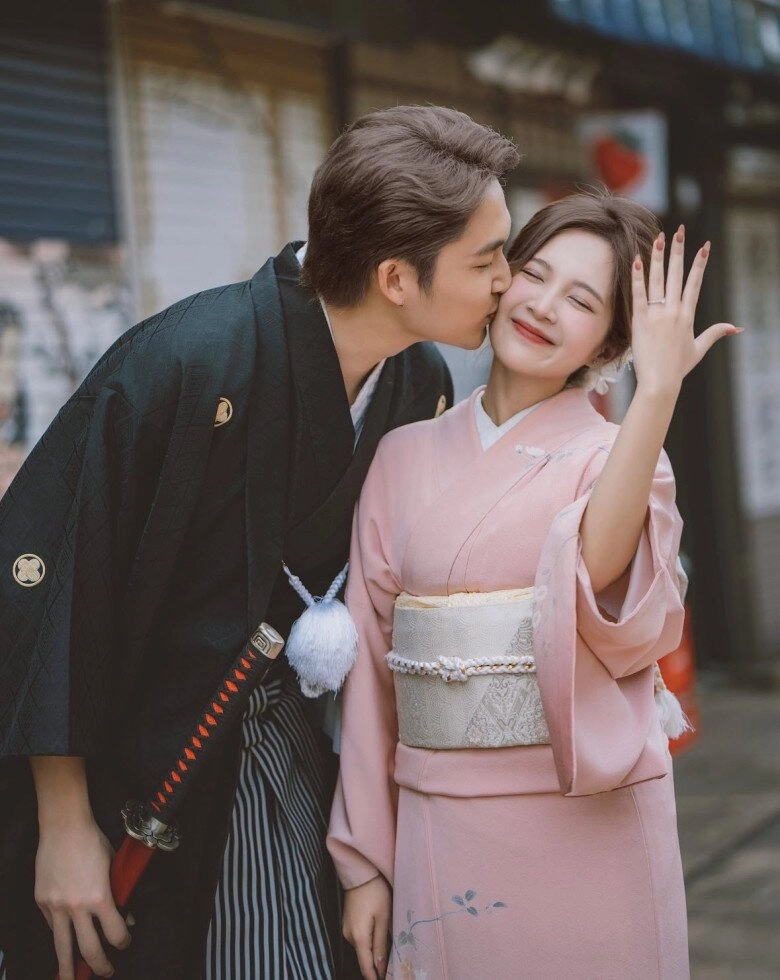 Ngọc huyền được đình tú quỳ gối cầu hôn khoe ảnh hôn cực ngọt kèm xác nhận chỉ là bạn đời - 2