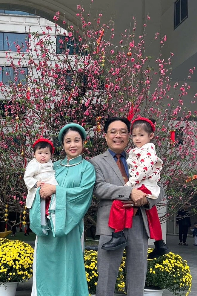 2 nghệ sĩ quân đội kết hôn với bạn đời là thủ trưởng trong đơn vị thiếu tá huyền sâm từng nóng mặt vì bị góp ý - 9