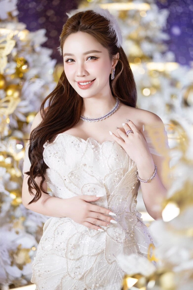 2 người đẹp vbiz chung quan điểm chọn chồng tuổi ngoài 30 lên hương nhan sắc từ da đến dáng đều trẻ mơn mởn - 12