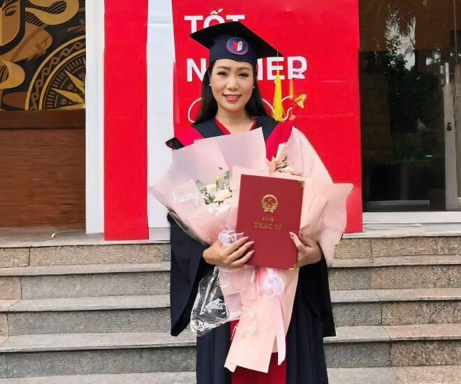 2 nsnd đèn sách học thạc sĩ ở tuổi ngoài 50 trịnh kim chi được chồng con ủng hộ minh hòa về hưu sống kín tiếng - 1