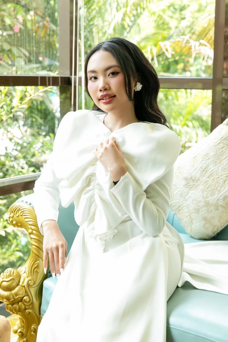 2 nữ ca sĩ được tuyên dương là thanh niên tiên tiến làm theo lời bác người nổi tiếng từ nhỏ người chăm làm từ thiện - 12