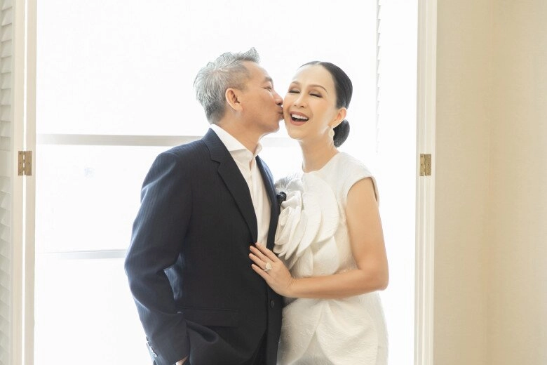 2 sao nữ chủ động tán tỉnh chồng đại gia vân trang sinh con trai được cưng chiều diễm my 6x hôn nhân viên mãn - 11