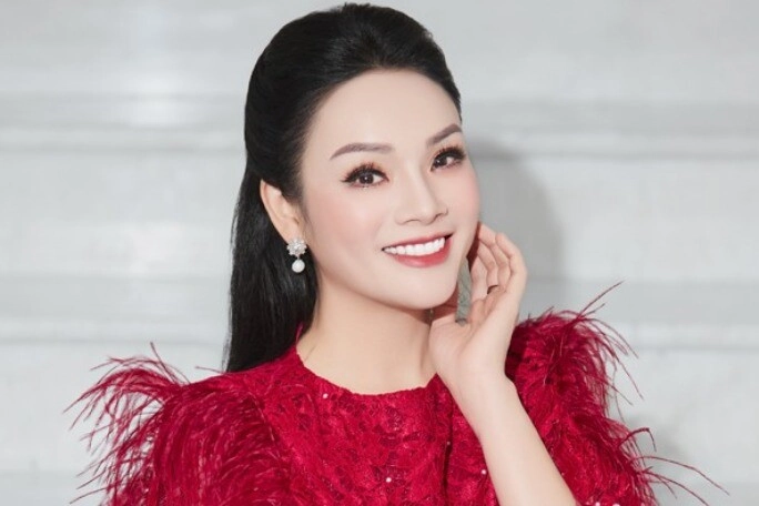 2 sao việt hiếm hoi mang học hàm phó giáo sư người giảng dạy ở úc người là hoàng hậu đẹp nhất việt nam - 2