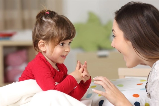 4 câu hỏi nghe ngớ ngẩn nhưng chỉ trẻ thông minh mới hay hỏi cha mẹ đừng vội gạt đi - 2
