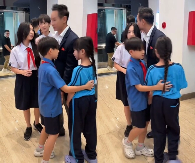 4 con lý hải tan học chưa kịp thay đồng phục liền đi dự sự kiện quý tử út tinh tế che tên trường giúp chị - 1