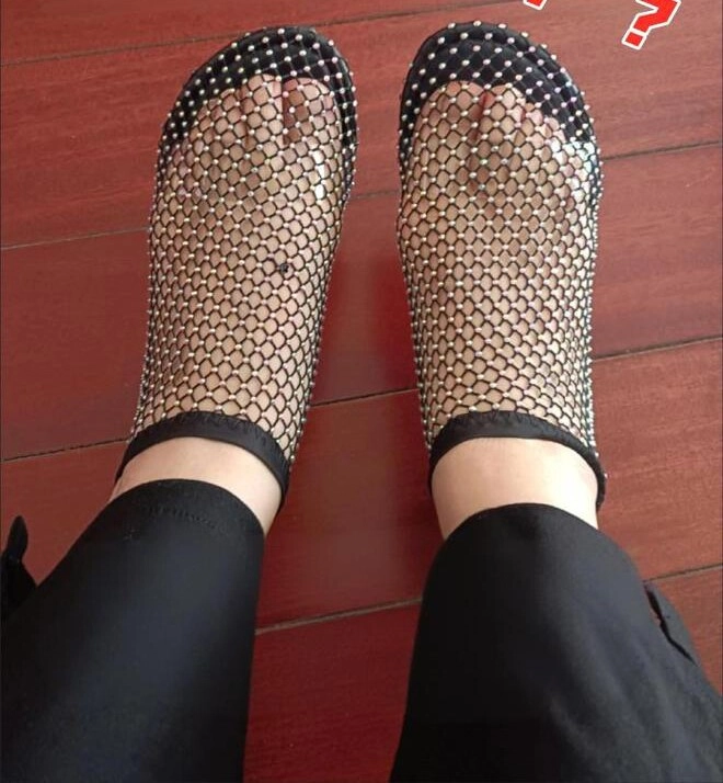 4 món đồ hè hot trend có thể phá dáng thảm hại khiến chị em trông vừa béo vừa lùn - 12