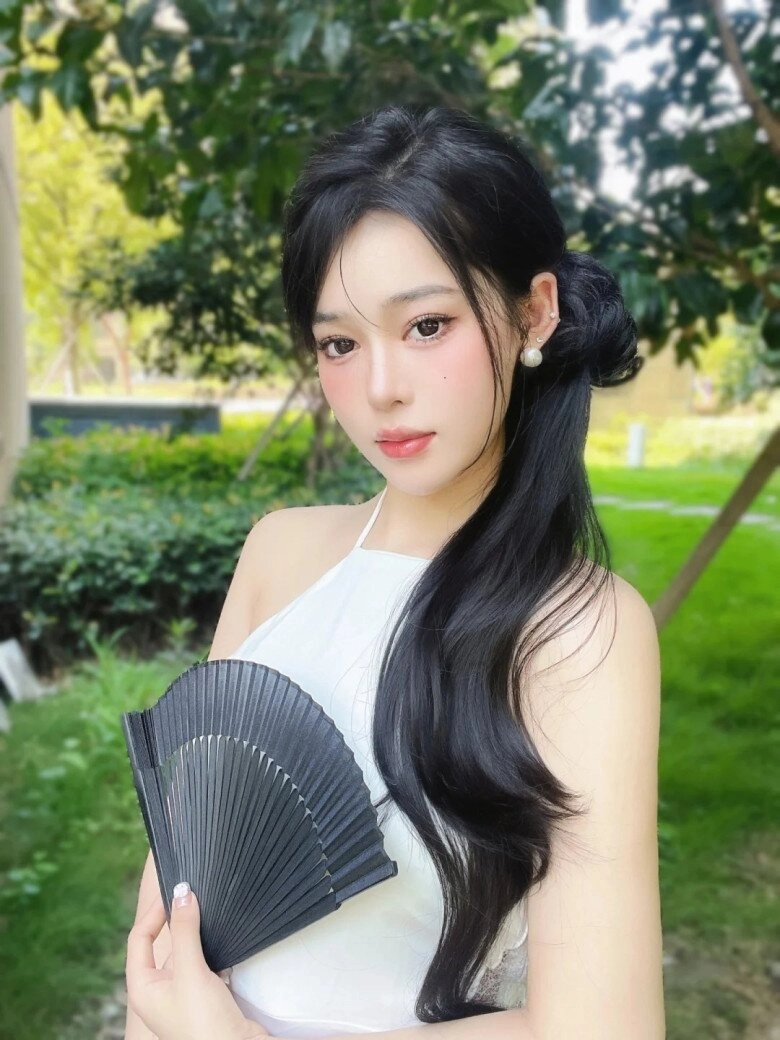 5 kiểu tóc tự làm đơn giản chỉ vài phút giúp chị em thêm phần quyến rũ và khí chất cho đêm hẹn hò valentine - 5