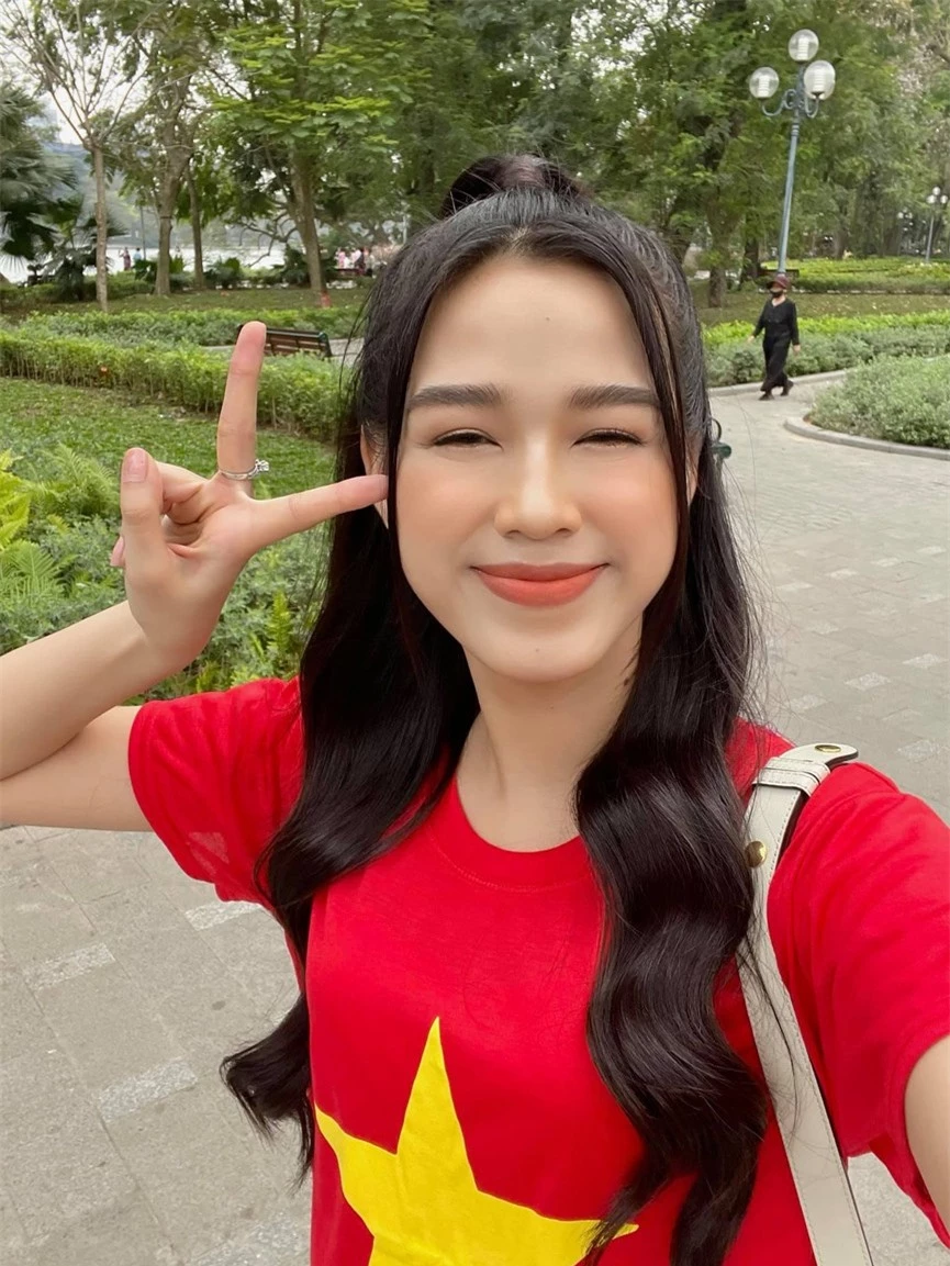 5 outfit cho hội chị em đi xem tổng hợp luyện a80 vừa thoải mái vừa xinh lên hình là bao nổi bật - 3