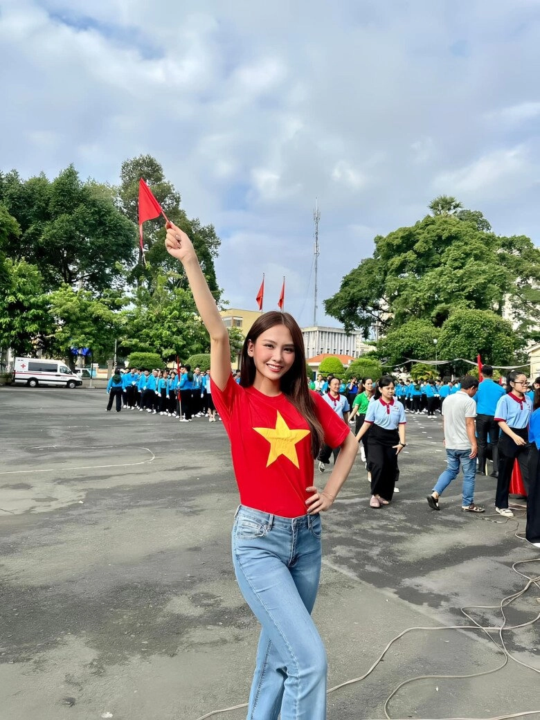5 outfit cho hội chị em đi xem tổng hợp luyện a80 vừa thoải mái vừa xinh lên hình là bao nổi bật - 4