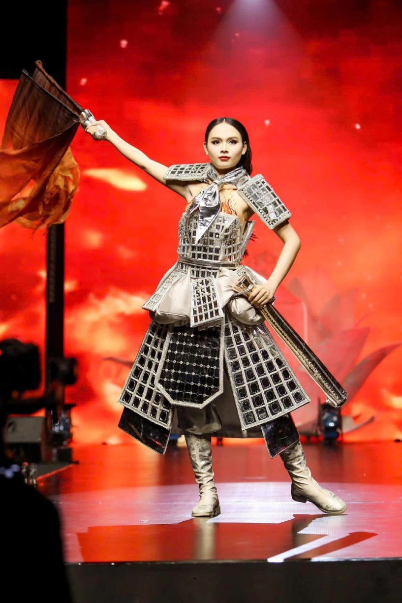 6 mỹ nhân có khả năng chạm tay chiếc vương miện miss international queen vietnam 2025 - 5