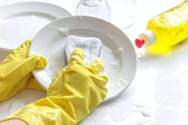 6 thói quen dọn dẹp nhà cửa cảm thấy sạch sẽ nhưng thực chất lại rất bẩn 90 người mắc phải - 3