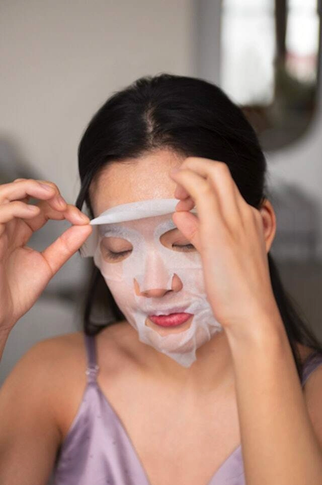 7 điều cấm kỵ khi chăm sóc da trước ngày cưới nếu không muốn da xỉn màu nổi mụn - 3