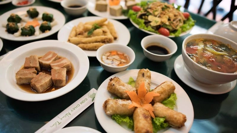 7 quán buffet chay ngon bổ rẻ tại hà nội chỉ 50000 đồng là no nê lưu ngay để tận hưởng dịp lễ 29 - 2