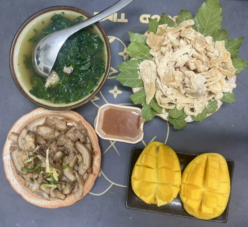 8x khoe loạt cơm ngon đẹp cả phần nhìn lẫn phần ăn ông xã hay nói vợ phải mở nhà hàng mới phải - 13