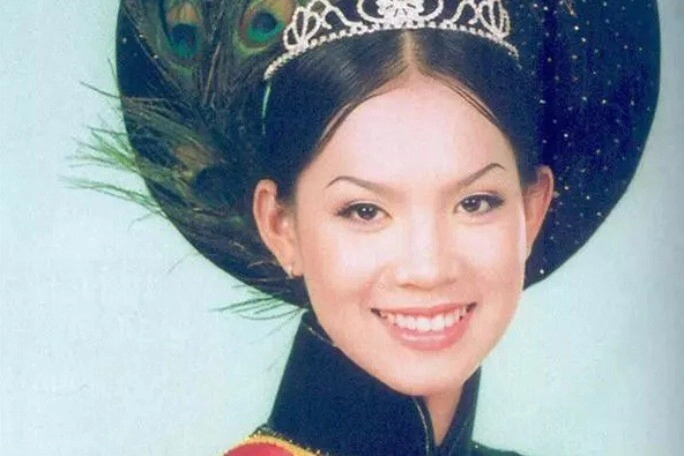 Á hậu nào là thạc sĩ 22 tuổi đã làm phó tổng giám đốc rồi sang mỹ đóng phim nhan sắc hiện tại là một bí ẩn - 4