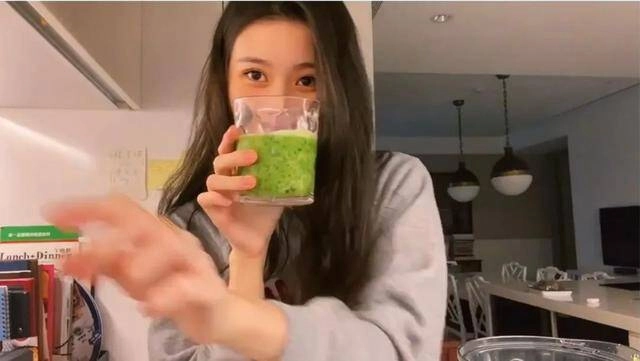 Ái nữ gia tộc tỷ đô ẩn thân 20 năm mới xuất hiện đẹp như minh tinh thích diện đồ bình dân hơn đồ hiệu - 12