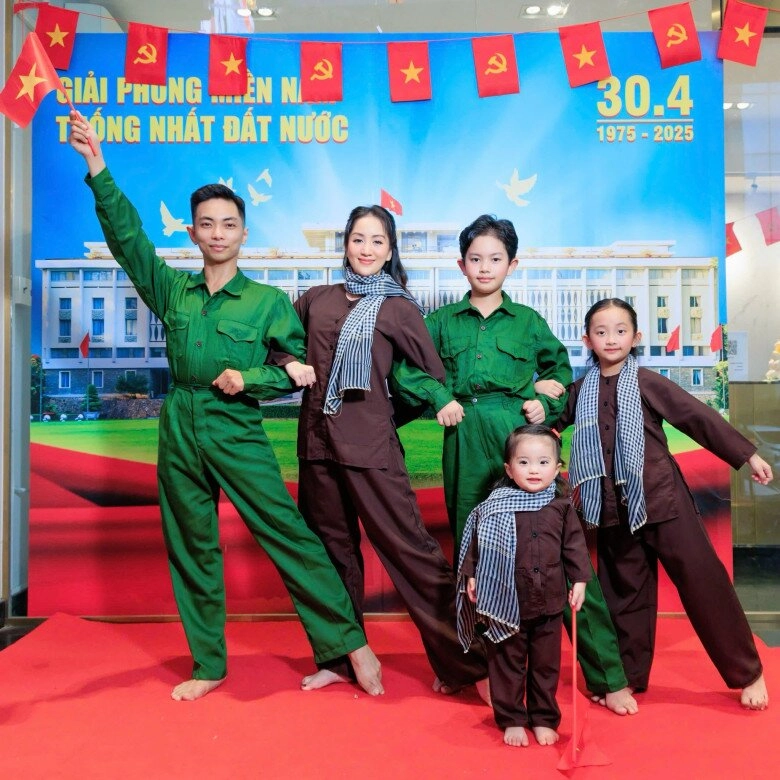 Ái nữ khánh thi xinh như búp bê lên đồ đón lễ 304 phan hiển ngắm 3 con háo hức chờ vợ sinh thêm - 2