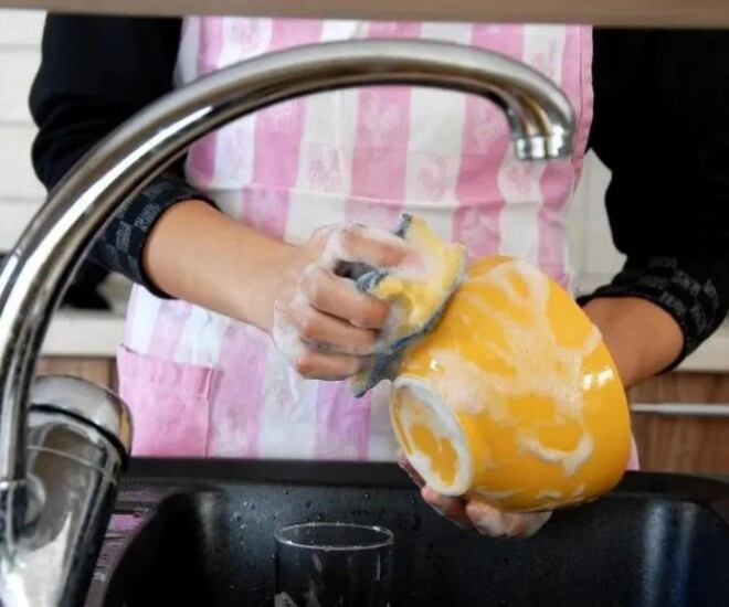 Ăn cơm xong đi rửa bát luôn là sai nhân viên vệ sinh nhà hàng chỉ ra lý do - 1