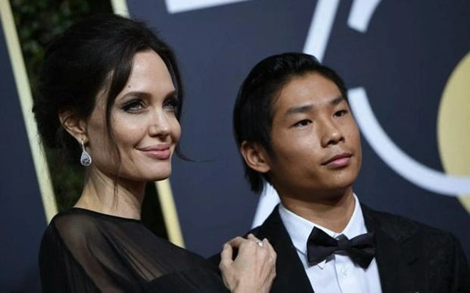 Angelina jolie vừa lơ là pax thiên đã mất kiểm soát tìm tới câu lạc bộ thoát y say xỉn không đi nổi - 6