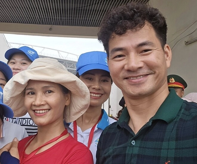 Anh em núi - biển của sóng ở đáy sông hội ngộ tại lễ diễu hành a80 nsnd xuân bắc ấp ủ làm phim phần 2 - 1