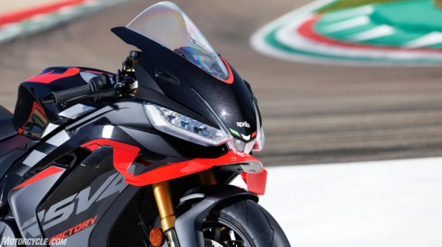Aprilia rsv4 factory 1100 2026 đỉnh cao sức mạnh và sự tinh tế trên hai bánh xe - 4