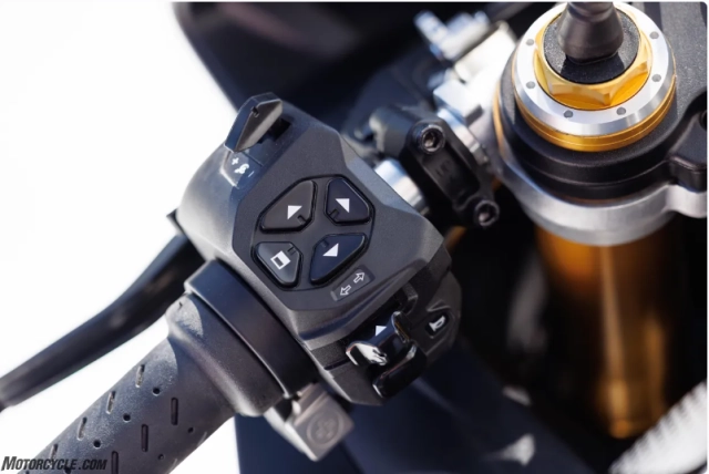 Aprilia rsv4 factory 1100 2026 đỉnh cao sức mạnh và sự tinh tế trên hai bánh xe - 7