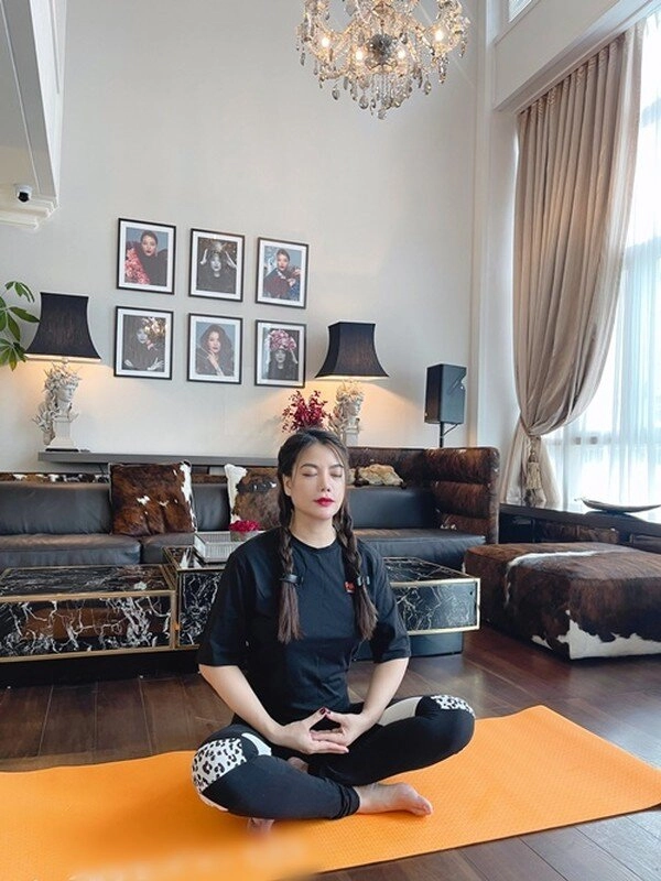 Ba mỹ nhân u50 đình đám của vbiz và liều thuốc tiên níu giữ tuổi xuân - 4