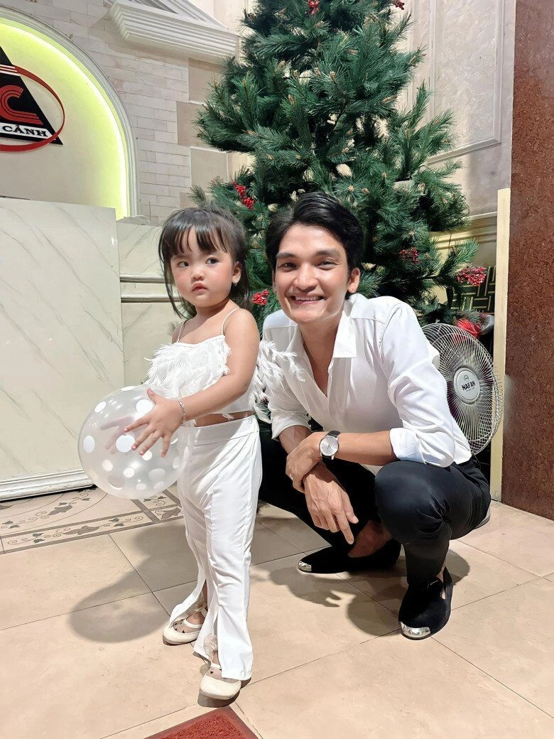 Bà xã mạc văn khoa bị chồng trả về nhà ngoại chàng rể cầu cứu mẹ vợ con gái mẹ dữ lắm con sợ quá - 3