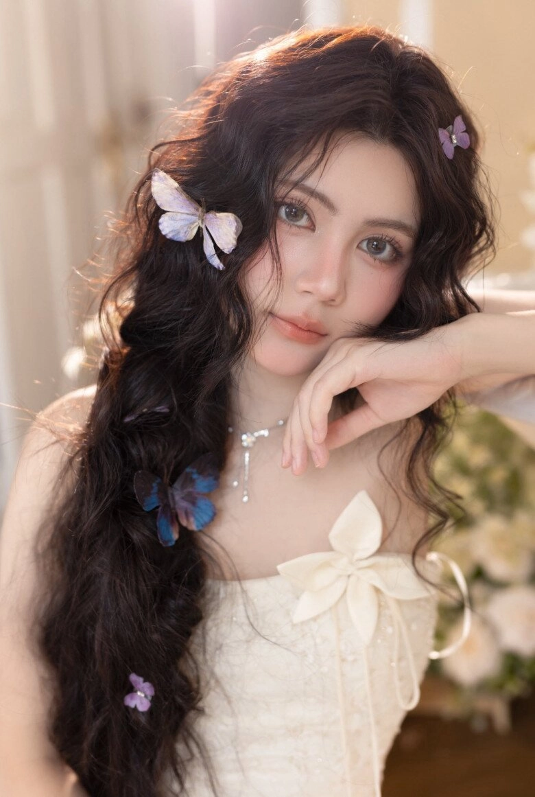 Bà xã quyền linh xúc động ngày con gái út tròn 17 tuổi ái nữ xinh đẹp giống hệt mẹ doanh nhân quyền lực - 7