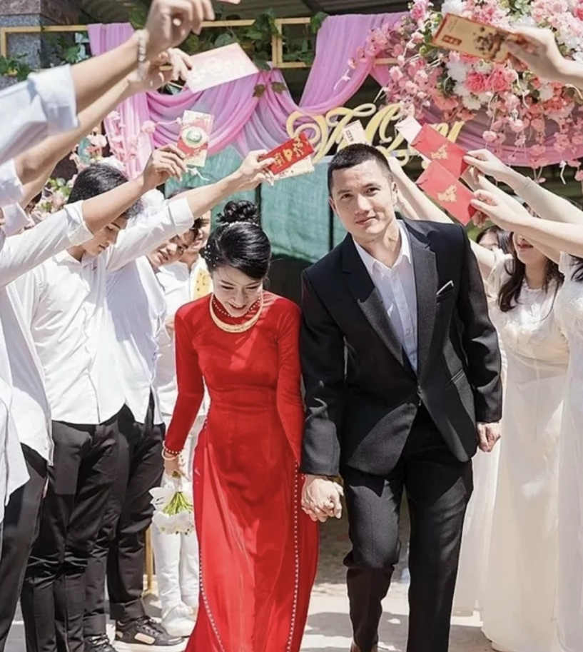 Bà xã thủ môn đình triệu - cựu thí sinh the face gây chú ý với sắc vóc gái một con - 1