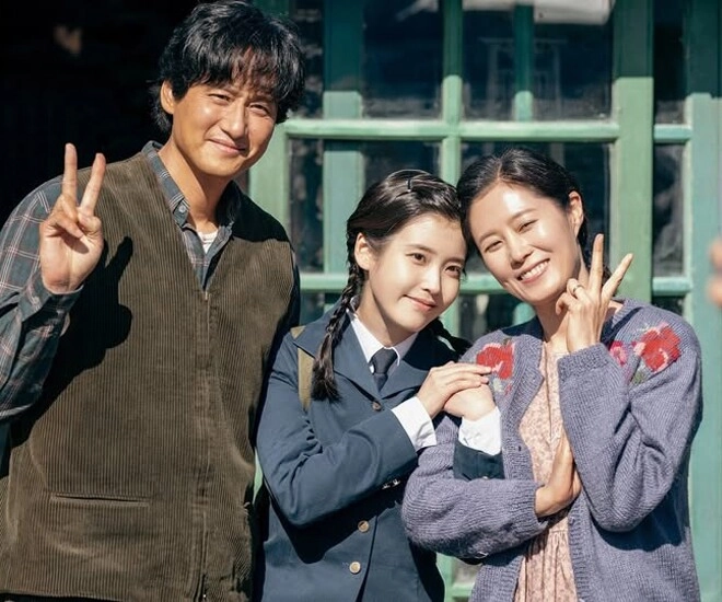 Baeksang 2025 đoàn phim khi cuộc đời cho bạn quả quýt thắng đậm trừ iu và park bo gum - 1