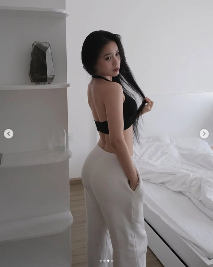 Bạn gái nhâm mạnh dũng gây sốt với loạt ảnh bikini nóng bỏng mắt - 9