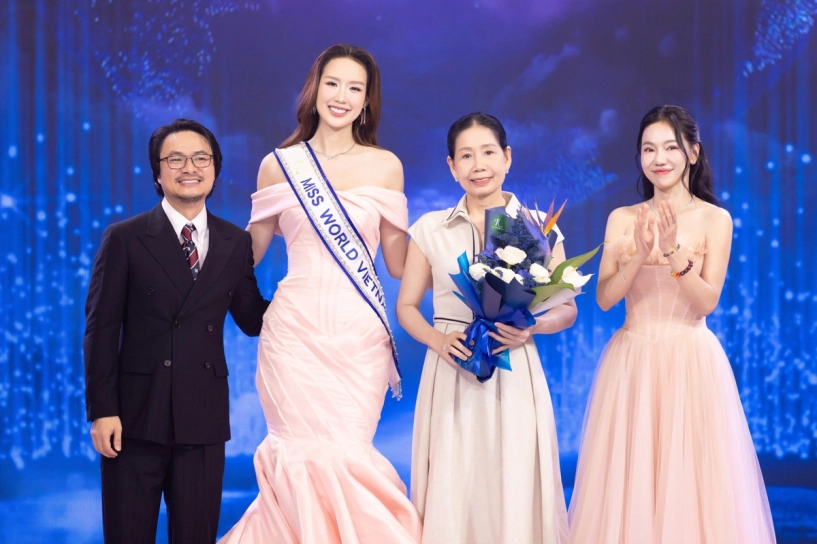Bảo ngọc khoe bộ sưu tập danh hiệu giấy khen sau tin thi miss world 2026 - 5