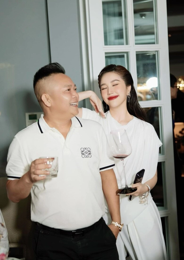 Bảo thy mê một điểm của chồng sau 8 năm cưới đại gia phan lĩnh từng bị chê ngoại hình nay nhận nhiều lời khen - 8