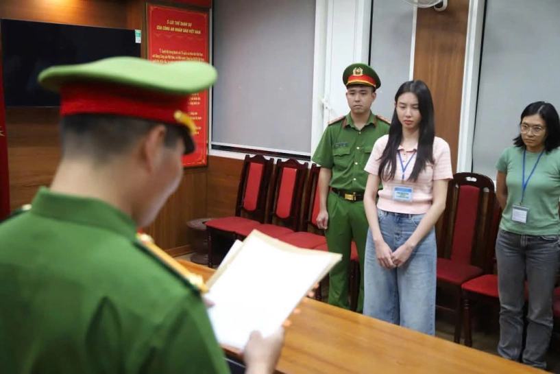 Bắt tạm giam hoa hậu nguyễn thúc thùy tiên - 1