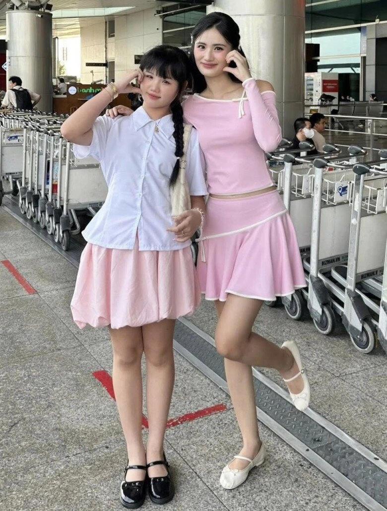 Bé gáigây chú ý ở đêm chung kết hhtg vn 2023 dậy thì thành công 12 tuổi mặt xinh dáng đẹp lấn át cả hoa hậu - 4