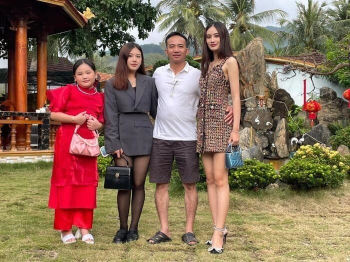 Bé gáigây chú ý ở đêm chung kết hhtg vn 2023 dậy thì thành công 12 tuổi mặt xinh dáng đẹp lấn át cả hoa hậu - 10