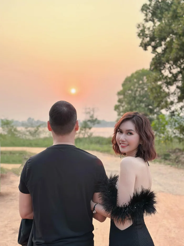 Bị đồn mượn chồng người khác diễn viên hương giang khoe giấy đăng ký kết hôn với ông xã doanh nhân - 4