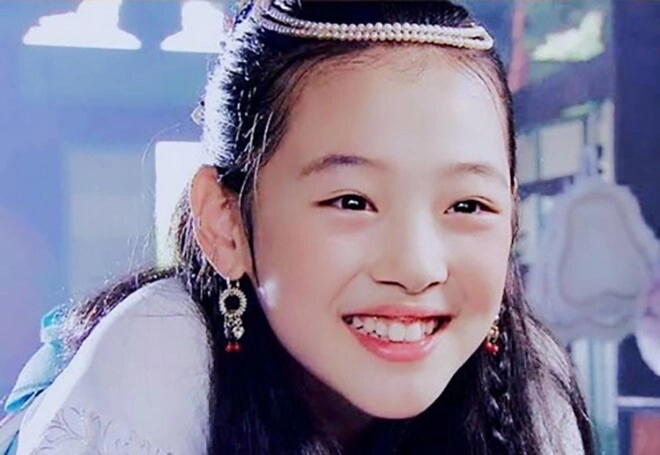 Bi kịch lặp lại từ sulli tới kim sae ron ra đi ở tuổi 25 đều thân thiết với 1 nam diễn viên - 4