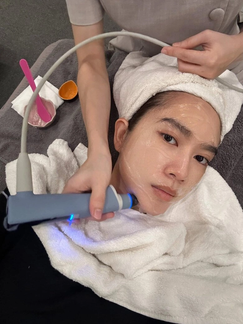 Bí quyết trang điểm đẹp tự nhiên không tỳ vết của minh hà dù làm mẹ 4 con vẫn trẻ như gái đôi mươi - 6