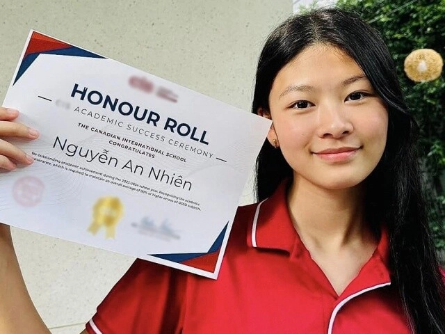 Bình minh phải nhờ ái nữ bella viết hộ lời chúc sinh nhật vợ vì kém tiếng anh trẻ ra 10 tuổi khi ở bên gia đình - 12